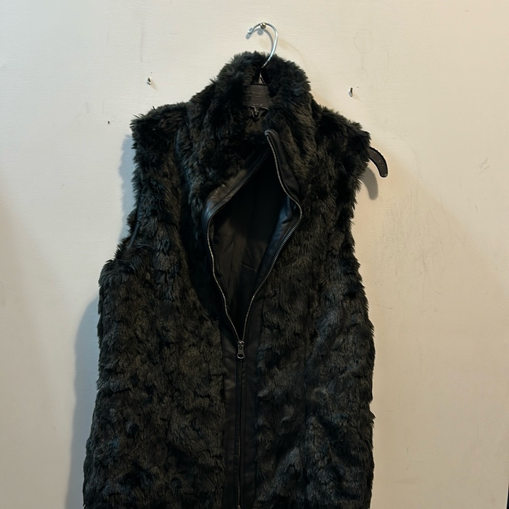 Forever 21 vest. Size L new condition
